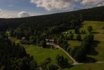 Hotel a jeho okol